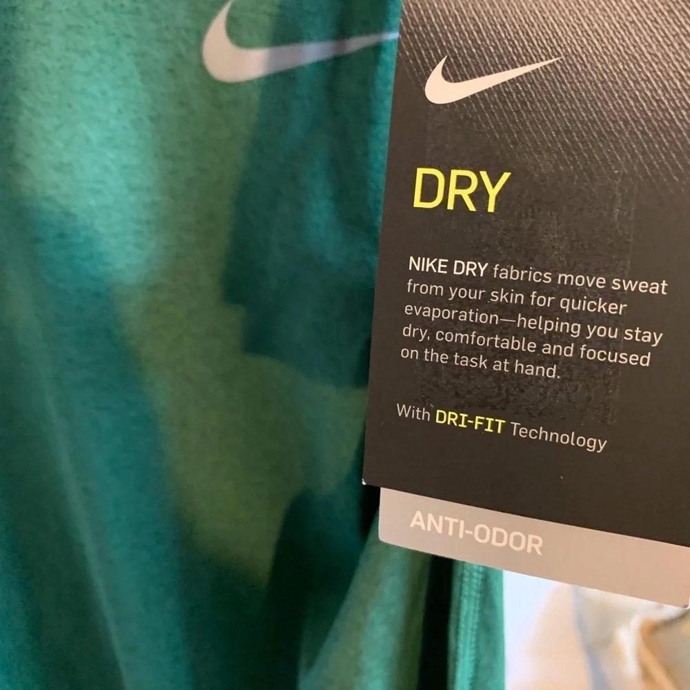 Nike Women’s Team Legend Top! Size Large,s,XS - Picture 3 of 7